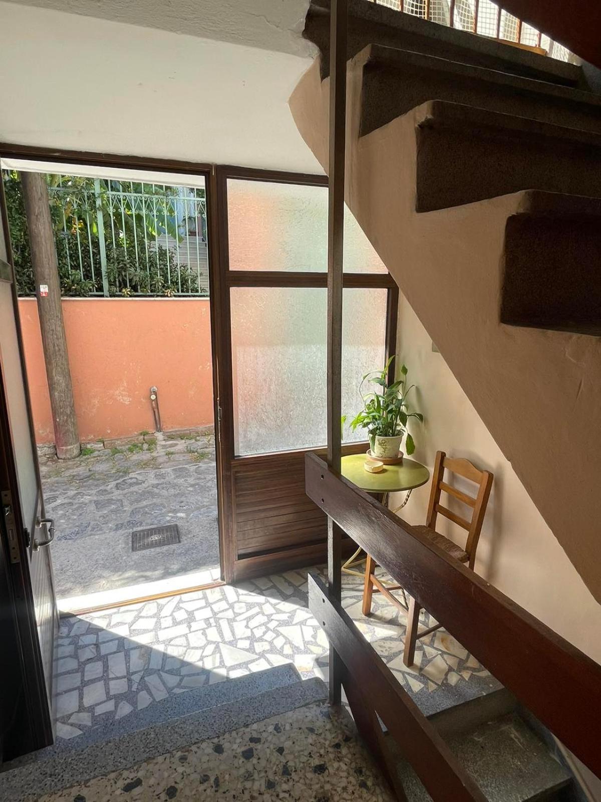 Konstan'Shouse Apartment Mytilene Exterior photo
